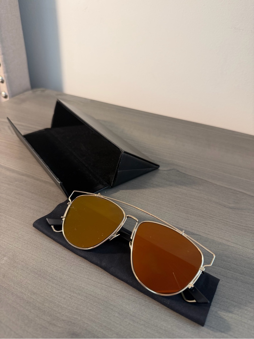 Dior Reflective Gold Frame Sunglasses with Amber Lenses and Black Pouch - Picture 3 of 5
